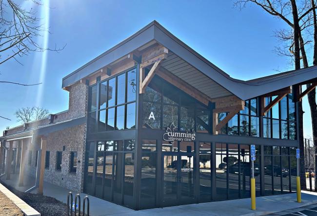 Cumming Vet Clinic Exterior